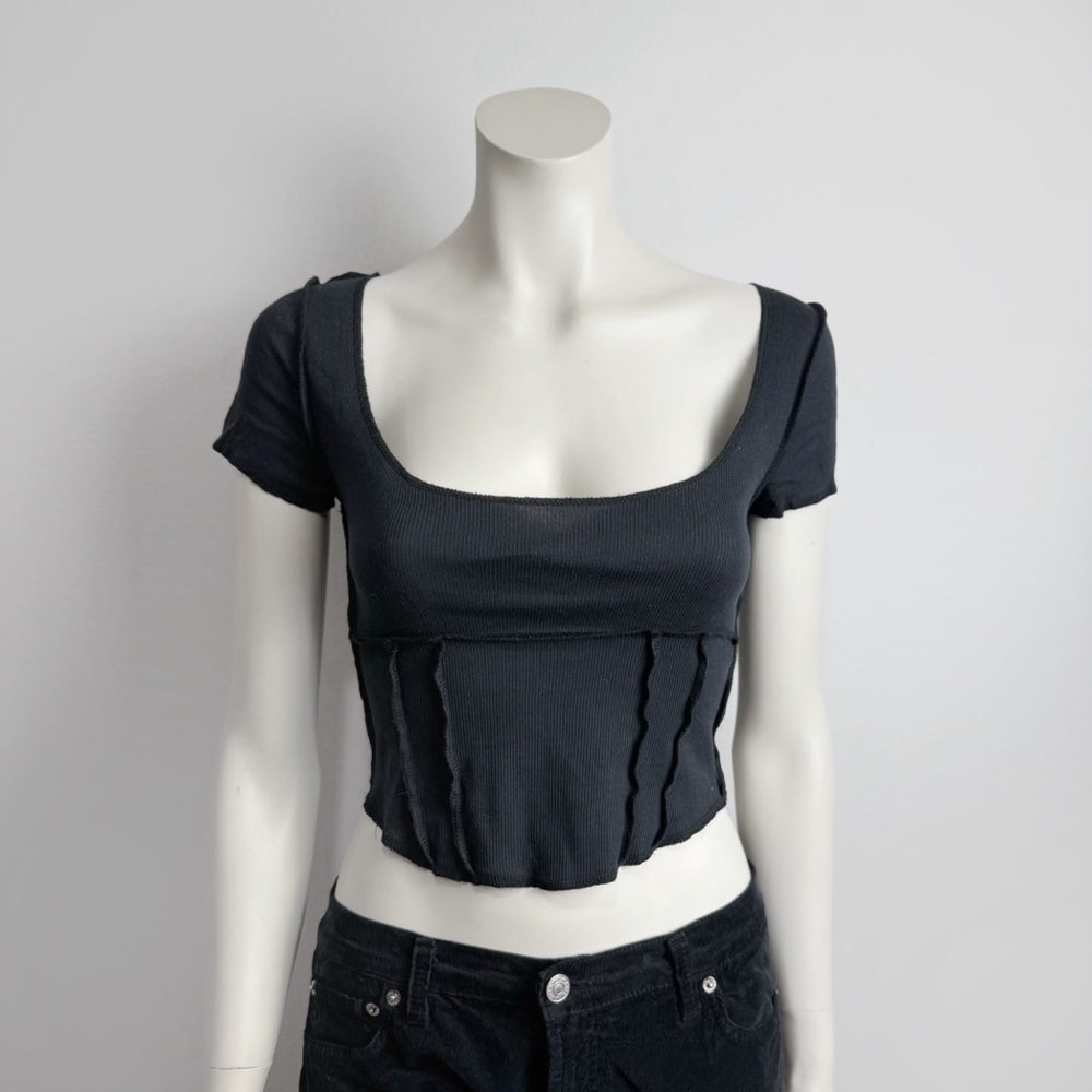Urban Outfitters Black Crop Top Cap Sleeve Size Small